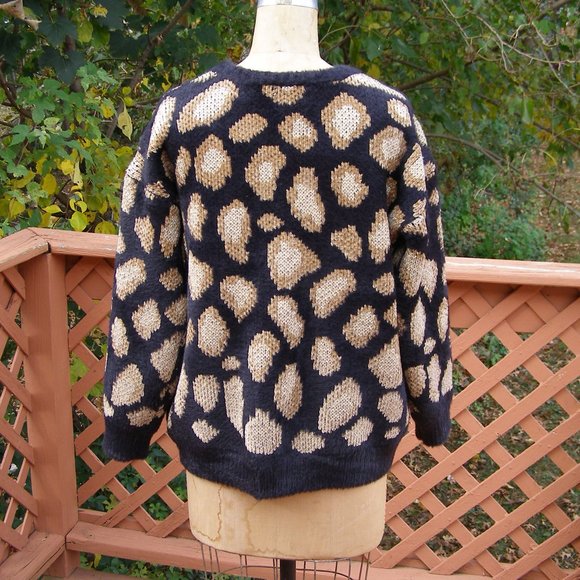 EUC Size M 8-10 MICHAEL KORS Cheetah Jaquard Animal Print Thick Sweater - Picture 5 of 10